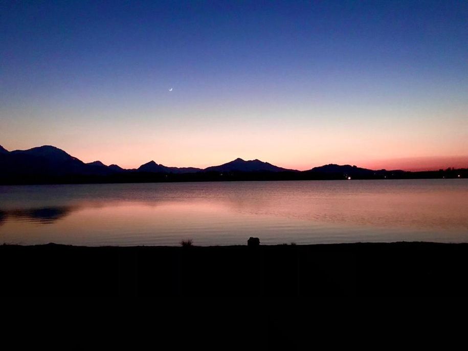 Hopfensee bei Nacht