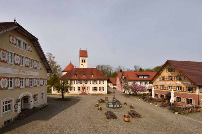 Ferienwohnung Familie Kleinert - Dorfplatz