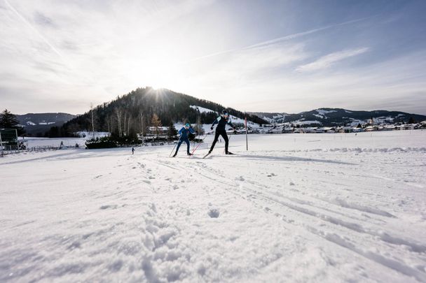 Langlaufen mit Blick auf den Staufen