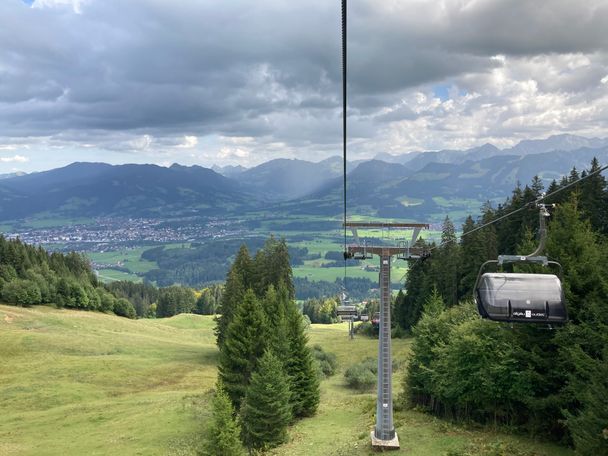 Fahrt mit dem Weltcup-Express in Ofterschwang