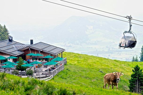 Weltcup-Hütte und Weltcup-Express in Ofterschwang