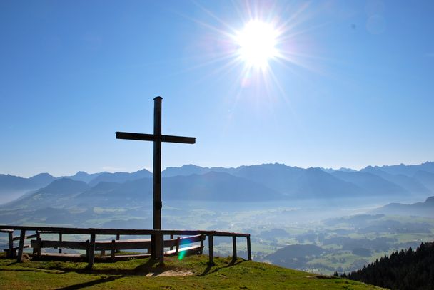 Gipfelkreuz am Ofterschwanger Horn