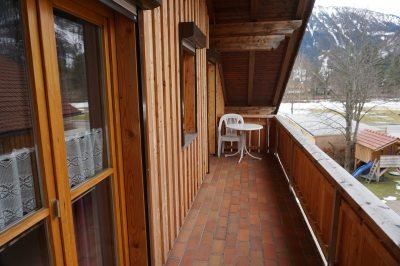 Balkon mit Bergblick