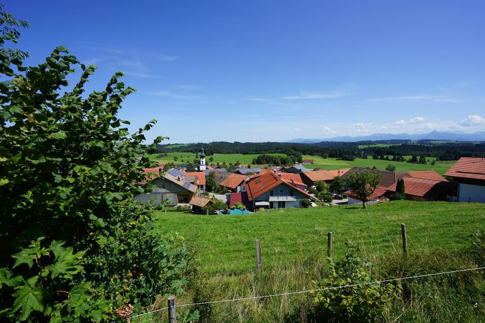 Unterschwarzenberg mit Kirchturm- Alternative