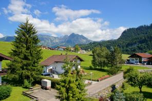 Aussicht vom Balkon zum Nebelhorn