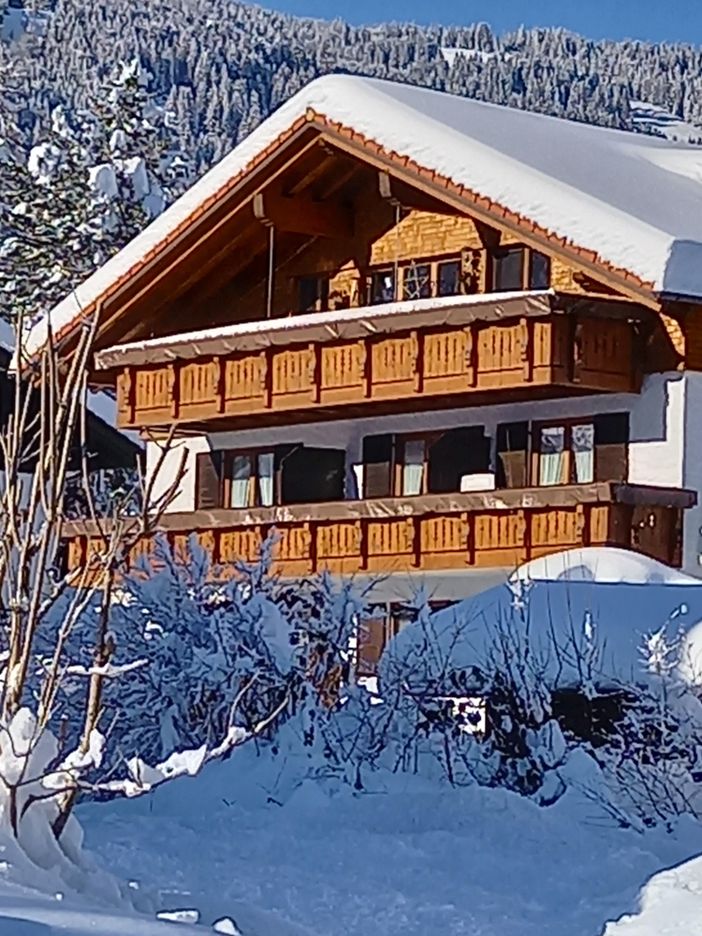 Haus im Winter