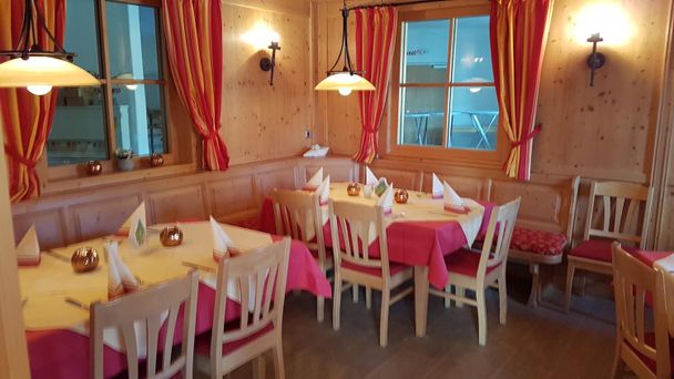 Ristorante-Pizzeria Cortina im Ofterschwanger Haus