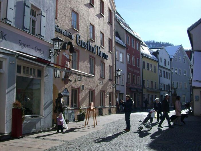 altstadt-schrannenplatz-und-brunnengasse