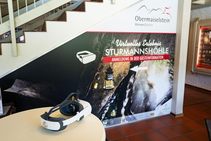 Virtuelle Sturmannshoehle mit VR-Brille