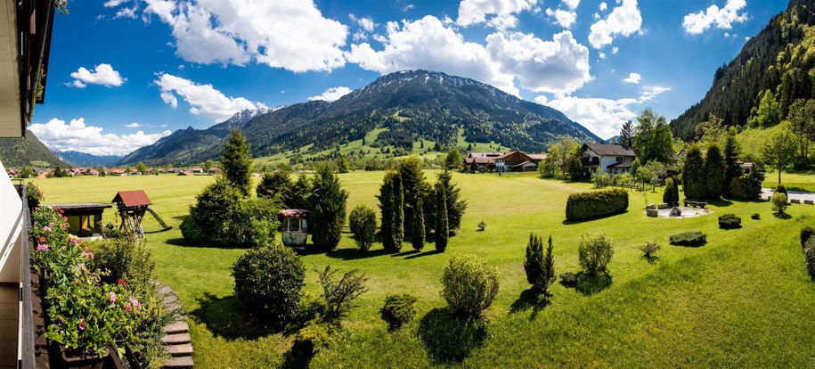 Panoramablick Alpensonne 2000