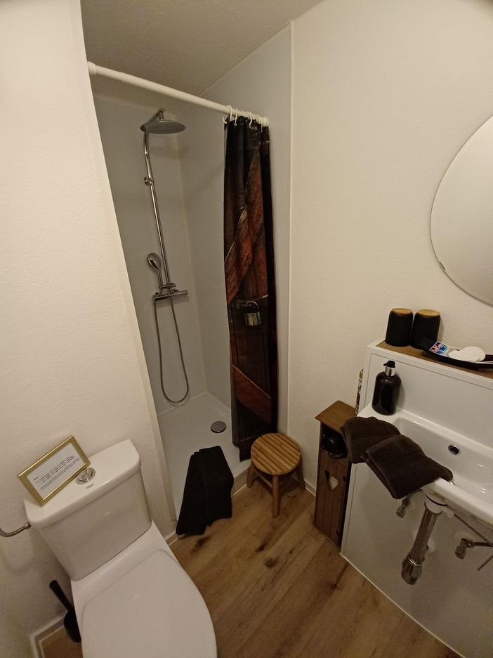 Bad Zimmer Nr.5 im OG