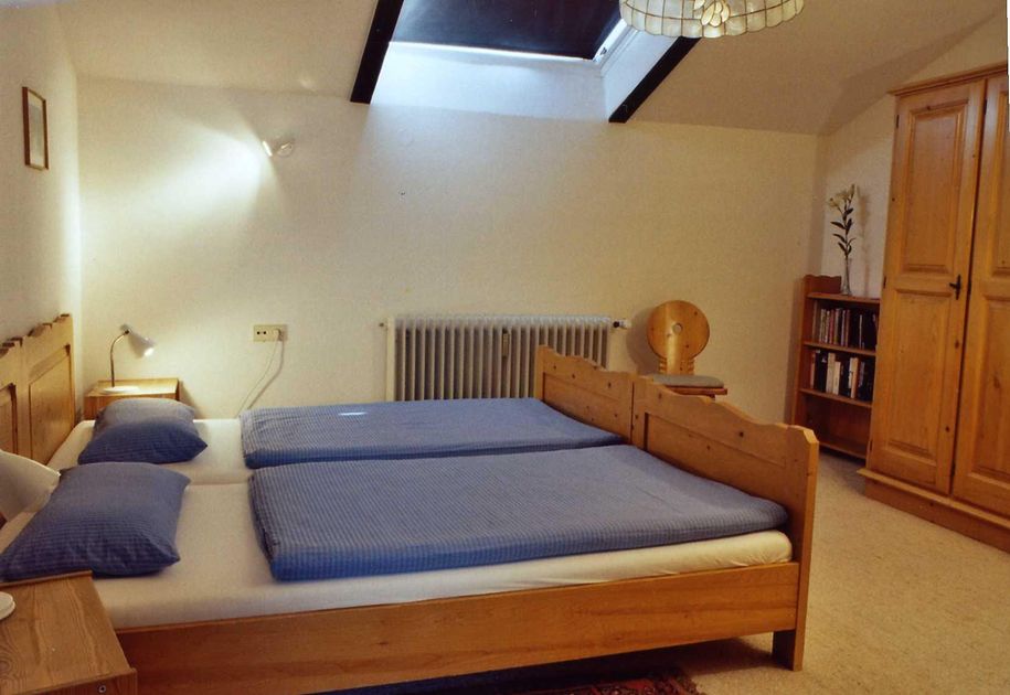 Schlafzimmer 2