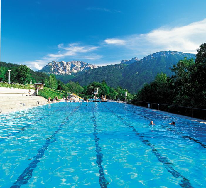 Alpenbad Pfronten mit Panorama-Aussicht