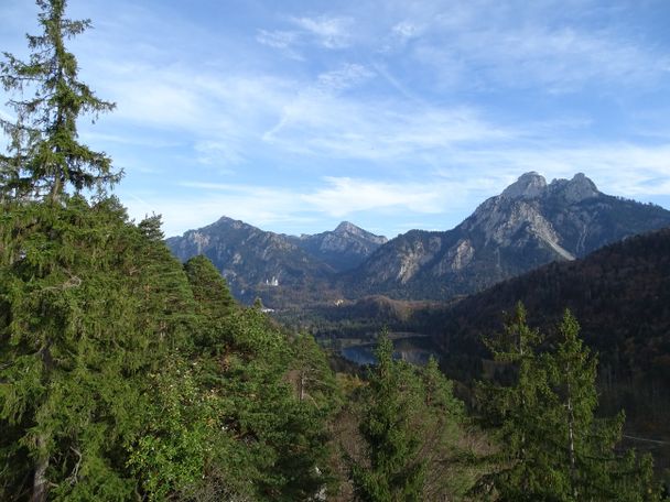 Blick auf die Königsschlösser vom Kalvarienberg