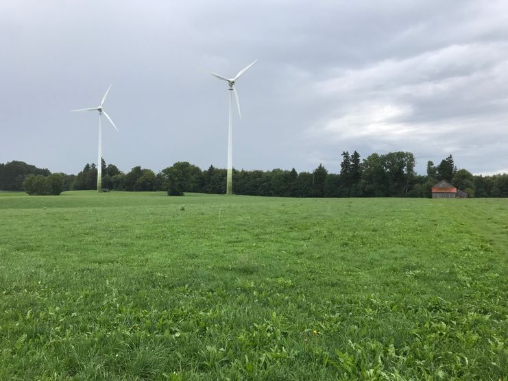 Windräder in der Landschaft © architekturforum allgäu e.V.