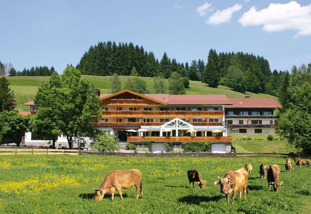 Hotel Sonnenbichl - am Ortsrand von Fischen-Langen