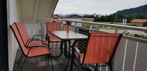 Balkon mit Bergblick