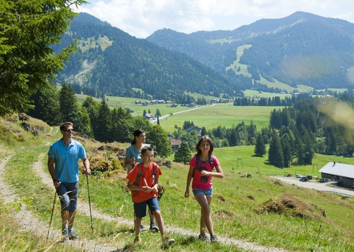 1135700_Familenwanderung in Balderschwang in den H