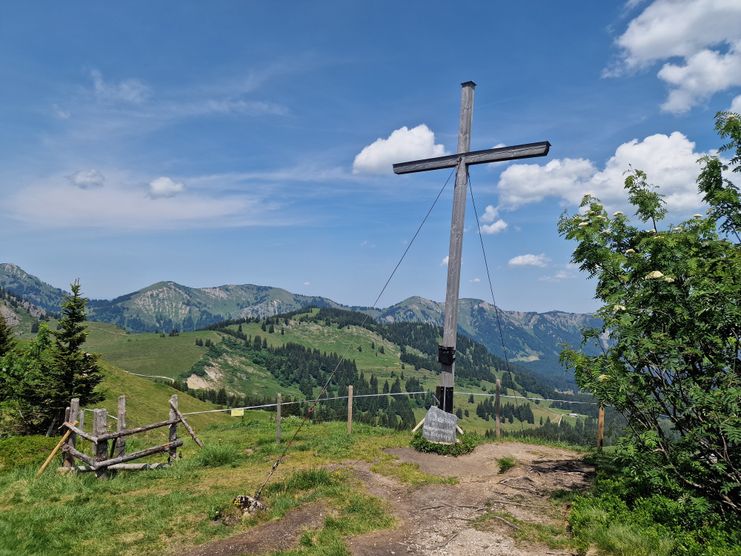 Gipfelglück am Höllritzereck