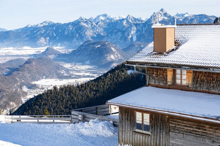 Hochalphütte und Panoramablick