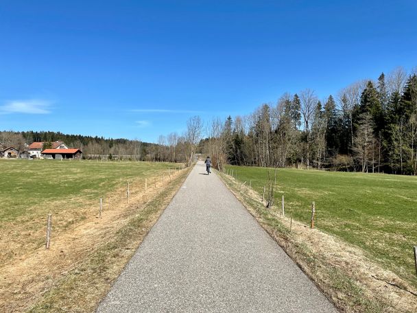 Bahndamm Weiler - Oberhäuser