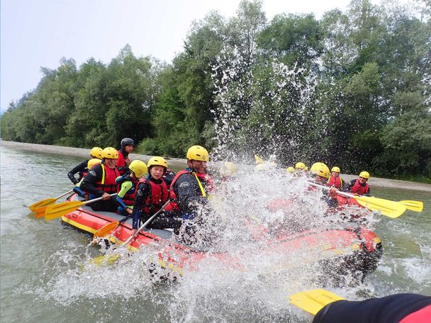 Spaß beim Familien Rafting mit MAP-Erlebnis