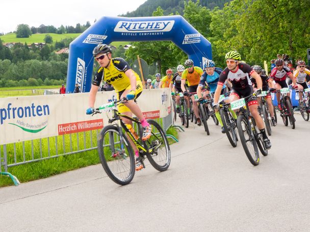 Start des MTB-Marathon Pfronten