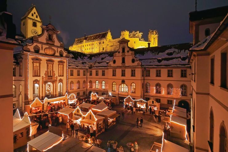 Füssener Adventsmarkt im Klosterhof St. Mang.