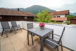 Süd-West-Balkon mit Blick zum Breitenberg