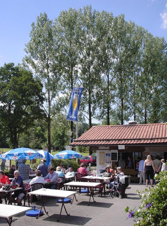 Kiosk am nahegelegenen Weissensee