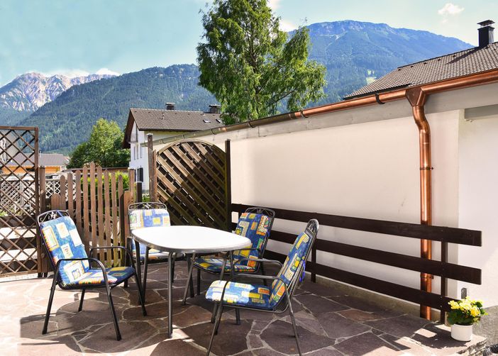 Sonnige Terrasse im Haus Brentenjochblick