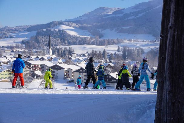 Skifahren mit Blick aufs Rubihorn