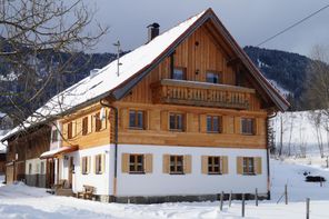 Haus neu Winter