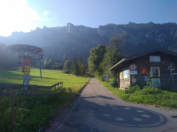 Startpunkt der Tour am Skilift an der Tegelberg Talstation