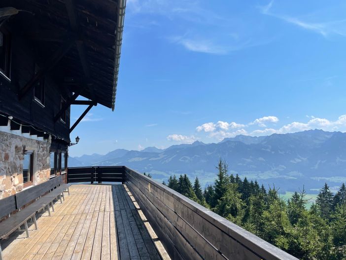 Sonnenterrasse mit Traum-Bergblick