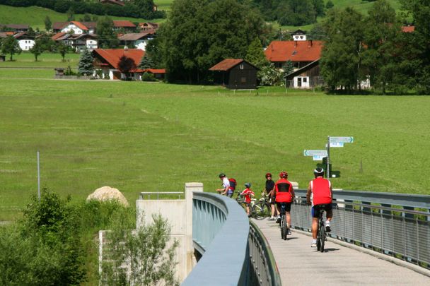 Radwegekreuz an der Illerbrücke