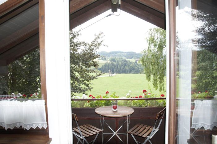 Balkon mit freiem Blick nach Süden