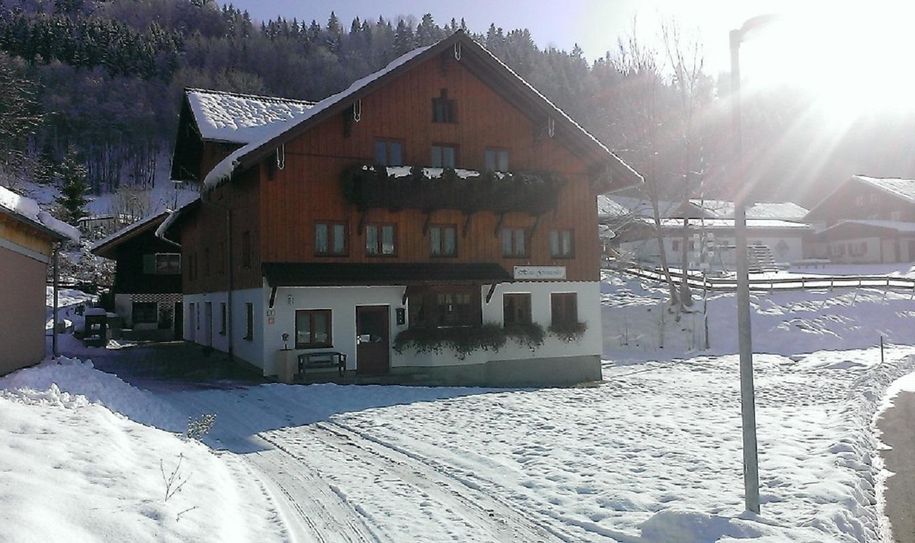 Haus Grenzenlos im Winter