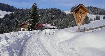 Auch im Winter ist unsere Alpe erreichbar