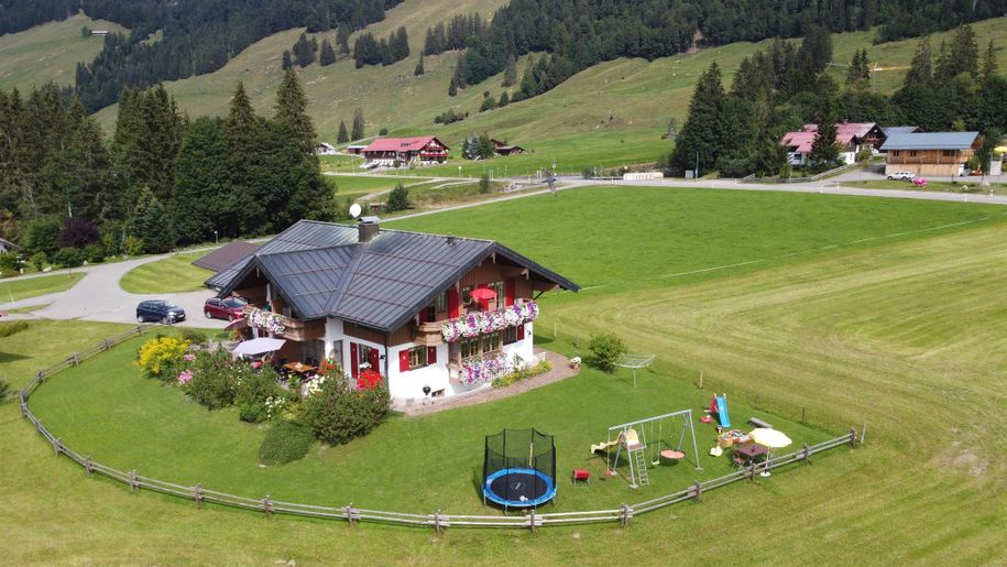 IHRE URLABSADRESSE ALBINGERS LANDHAUS