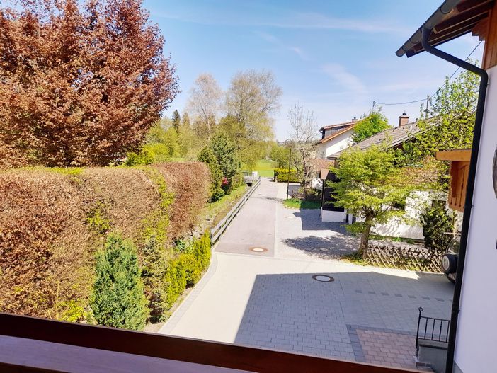 Blick (Ostbalkon) Kurpark mit Spielplatz FeWo 2