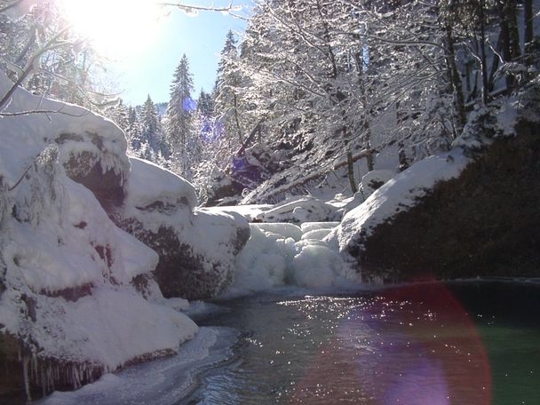 Winterstimmung an der Weißach