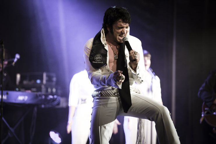 04_Pressefoto_The_Musical_Story_of_Elvis_Live_2025_c_DominicPencz