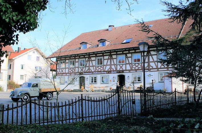 02-17GoldenesKreuz