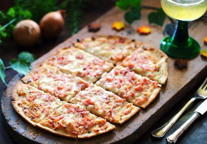 Unsere Spezialität - Flammkuchen