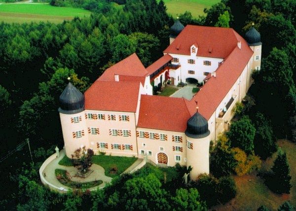 Schloss Kronburg