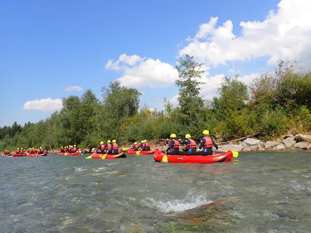 Traumhafte Landschaft beim Rafting Klassiker