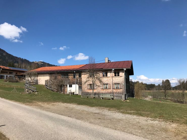 Ein altes Bauernhaus im Ortsteil Riedle