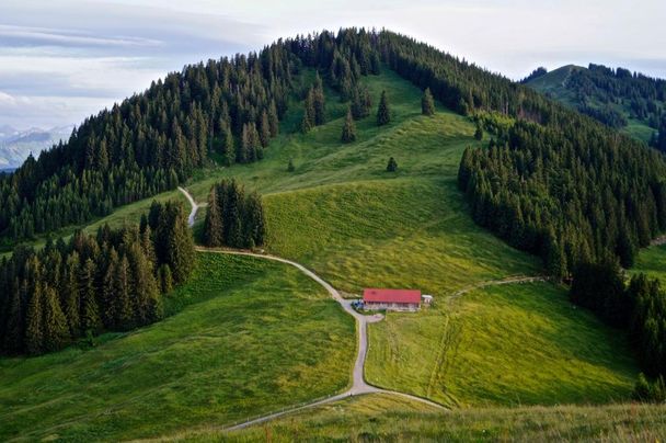 Fahnengehren Alpe bei Abenddämmerung