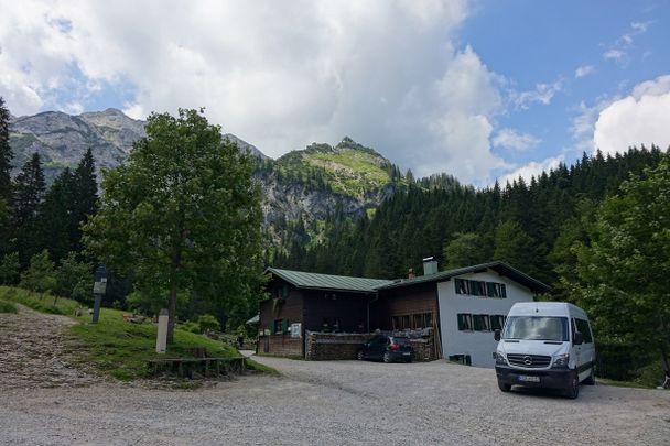 Kenzenhütte und Kenzenbus